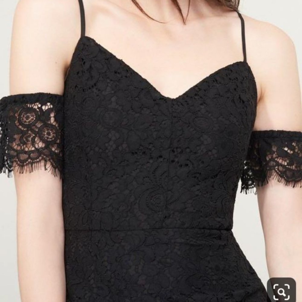 Dynamite XS BLACK off the shoulder dress